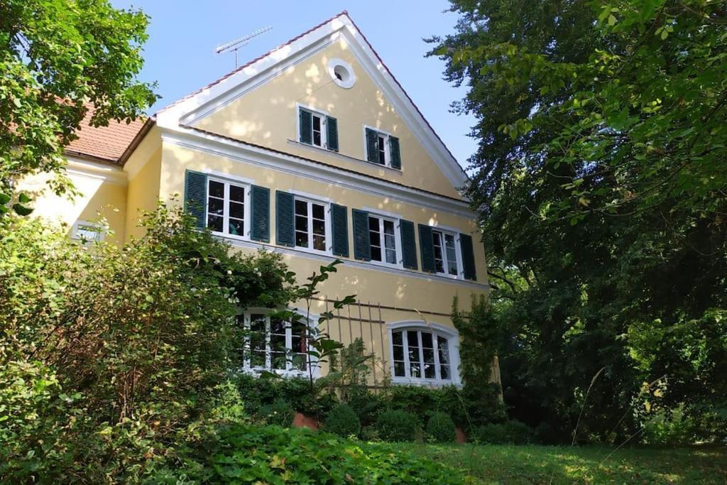 Ferienwohnung In Der Villa Sana Mit Grossem Garten Rofingen Bagian luar foto